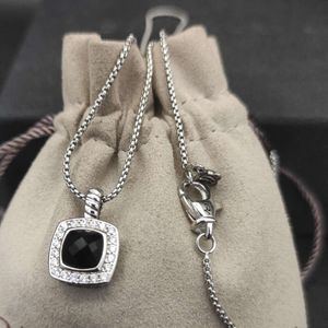 Zincir oniks dy erkek kadın kolye tasarımcısı popüler siyah koltuklar hop petite vintage kalça kolyeleri cazibe kristal takılar yüksek kaliteli dy mücevher aksesuarları hediyeler