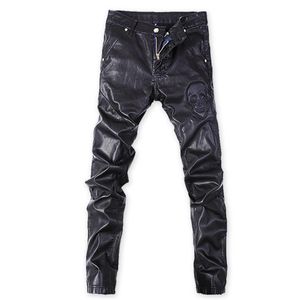 Sonbahar ve kış yeni moda siyah kafatası baskı deri pantolon Motosiklet Ayağı Rüzgar Geçirmez Pantolonların Men's266a