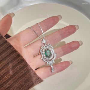 Ожерелья с подвесками 2023, ожерелье в геометрическом стиле с зелеными кристаллами для женщин, гипербола Brasilmia Mia, роскошное сапфировое свадебное ожерелье