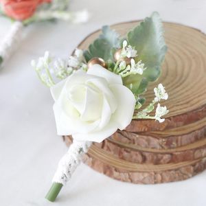 Broş 1 adet tatlı çiçek düğün korsaj pimleri beyaz pembe damat boutonniere buttonhole erkekler evlilik aksesuarlarına tanık