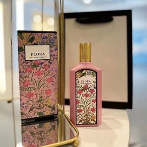 Sıcak Flora Parfümler Kadınlar için Köln 100ml Kadın Seksi Koku Parfümler Sprey EDP Parfumları Kraliyet Özü Düğün Parfüm Hızlı Gemi Toptan