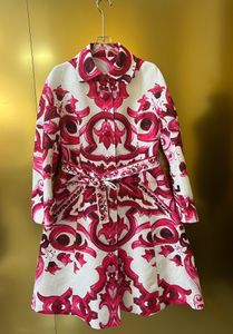 European fashion brands red and white porcelain printed long sleeved thin coat