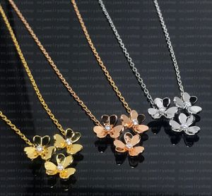 18K Altın Kaplama Yüksek Kaliteli Kolye Elmas Dört Yaprak Yonca Çiçekleri Bağlantı Kristalleri Klavikül Kolyeleri Kadın Mücevherleri için Gümüş Düğün Takı Hediyesi