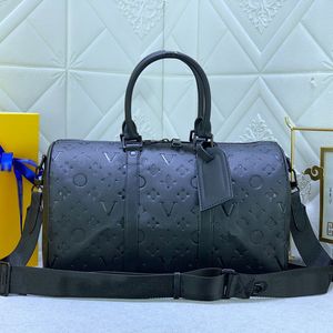 Retro baskılı erkek duffle çanta tasarımcısı tote çantası yüksek kaliteli deri klasik büyük kapasiteli el çantası çapraz çanta seyahat çantası lüks pileli yapı omuz çantası