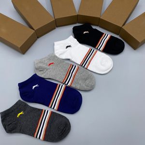 Designers meias esportivas femininas calcetines largos disigner meias femininas de algodão meias esportivas absorventes de suor respiráveis meias de barco curtas caixa de liga esportiva de alta qualidade.