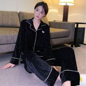 Kadınların Pijama Sonbahar Kış Kadife Pijamaları Samimi İç Çamaşırı Uzun Kollu Yakıt Gömlek Pantolon Ev Nightwear 2pcs Kadın Pijama Seti