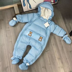 Bebekler rüzgar geçirmez puffer atlar moda kış baskı mektubu ayı kızlar erkekler tek parça tulumlar tasarımcı bebek tırmanma katlar lüks sıcak çocuk bebek giysileri