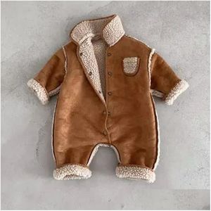 Rompertjes Rompertjes 7403 Voorverkoop Baby Jumpsuit Herfst Winter Retro Suede Dikke Lamswollen Kleding Warm Klimmen 230927 Baby, Kinderen Maternit Otdsz