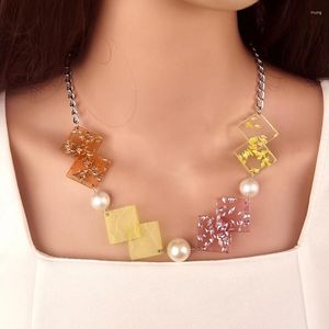 Ожерелья с подвесками, геометрические блестящие акриловые подвески, ожерелье нагрудник с жемчугом для женщин, эффектные вечерние ювелирные изделия, подарки
