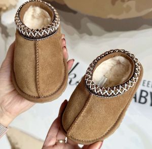 Snow boots Kids Toddler Tasman II Slippers Tazz Baby boots Chestnut Fur Slides Sheepskin Shearling Classic Ultra Mini Boot Winter Mustard Seed Mules uggliess