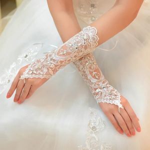 Перчатки с пятью пальцами, 1 пара, белые, красные, бежевые, свадебные, элегантные, с коротким абзацем, со стразами, белые кружевные перчатки, красивые свадебные аксессуары 231012