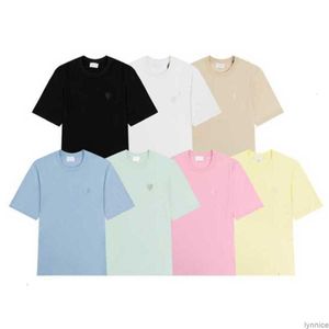 Amisweater Fransa Tasarımcı T Shirt Ben Tshirts 2023 Yeni Macarone Şeker Renk Aşk Nakış Mektubu Bir Kalp Saf Pamuk Kısa Kollu Erkekler ve 61N3