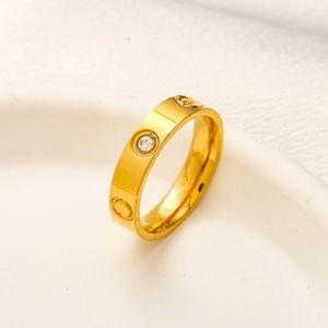 Дизайнерские фирменные кольца с буквами, женские инкрустации CZ с бриллиантами, позолоченные из нержавеющей стали, свадебные ювелирные изделия с любовью, кольцо с тонкой резьбой