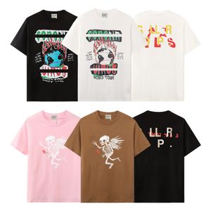 23SS Galerilerin Tasarımcısı Tees Tişörtleri Lüks Moda Tişörtleri Erkek Kadın Tees Marka Kısa Kollu Hip Hop Sokak Giyim Üstleri Giyim Giysileri Boyutu D-16 Boyutu XS-XL