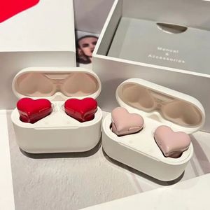 Новые стили Heartbuds в форме сердца TWS Беспроводные наушники Love Girl In Ear Симпатичные Bluetooth-наушники с шумоподавлением в розничной коробке для подарков девушке-подруге