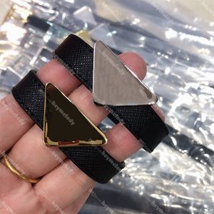 Novo designer triângulo pulseiras de couro ouro prata charme pulseira masculino feminino pulseira pulseiras atacado