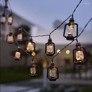Dizeler LED Retro Barn Lantern String 1.5m 4m 6m Pil Çalışan Çelenk Açık Bahçe Dekorasyonları Kamp Hafif Noel Süsleri