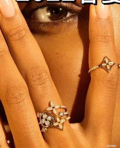 Luxo 18K Banhado A Ouro 3 em 1 Anéis Carta Diamantes Quatro Folhas Grama Anel de Casamento Feminino Designer de Moda Marca Abertura Anel Ajustável Joias Presentes com Caixa
