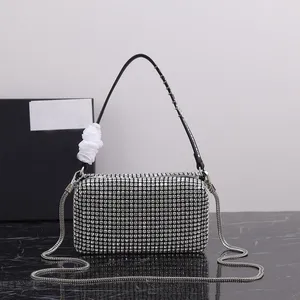Mini tasarımcı omuz çantası blingbling lüks kol altı çanta kadın moda çapraz çantalar retro şekil elmas elmas rhinestone diamante çanta vintage rahat çanta