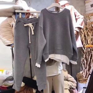 Kadınların Terzini Moda Kadınlar İki Kağıt Split Eklem Gevşek Kazak Trailsuit Tasarım İki Parça Stil Kıyafet Sweatshirt Pantolon Setleri S XXL 231018