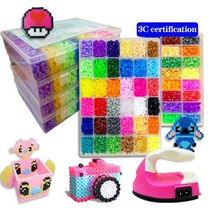 Bebek Evi Aksesuarları 24/48/72 Renkler Kutu Seti Hama Boncuk Oyuncak 2.6/5mm Perler Educational Kids 3D Bulmacalar Diy oyuncaklar Sigorta Boncuklar Pegboard Sabahları Pa 231019