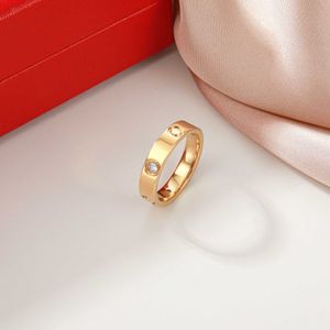 Tırnak Ring Tasarımcı Takı Mücevher Moda Klasik Takı Koreli Çift Aşk Geniş 18K Gül Para Altın Yüzük Noel Hediye Takı Yüksek Kaliteli Toptan Aksesuarlar