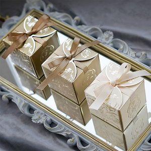 Hediye sargısı zarafet laleleri hediye kutusu düğün, konuklar için hediyeler karton kutular şeker paketleme kutusu doğum günü bebek duş partisi dekorasyon 231019