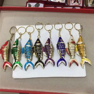 Anahtarlıklar Toptan 10 PCS Çin Pekin Özellikli Zanaat Cloisonne Japon Balığı Kolye Noel Süs Mücevherleri