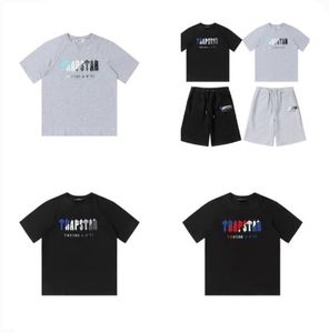 Erkek Tişörtler Trapstar Tracksuits Tasarımcı Nakış Mektubu Lüks Siyah Beyaz Gri Gökkuşağı Renkli Yaz Sporları Moda Pamuk Kablosu Top Kısa Kollu Boyut