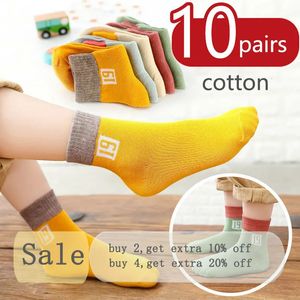 Çocuk SOCKS 10 Çift/Lot Nefes Alabilir Pamuklu Çocuk Çoraplar Çocuk Ayak Bileği Kısa Çorap Karikatür Süper Kahraman Kız Boys Boys Toddler Sonbahar Kış 231021