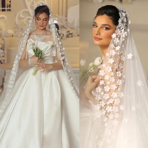 Modern Satin Wedding Dresses Pleats Strapless Neck Bridal Gown Custom Made Bride Dress With Veil Vestidos De Noiva