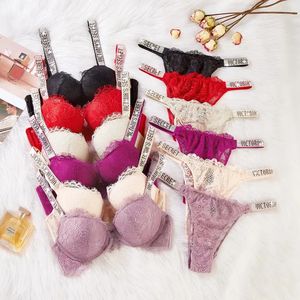 Kadın Panties Seksi iç çamaşırı konforu Set Push Up Bra V Kadın 2 Parça Marka İç Çamaşırı Vetement Femme Hjgyu 231023