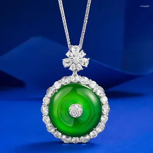 Zincirler S925 gümüş kakma jade renk İmparatorluk Yeşil Güvenlik Turası Kolye Chalcedony Kolye ayarlanabilir