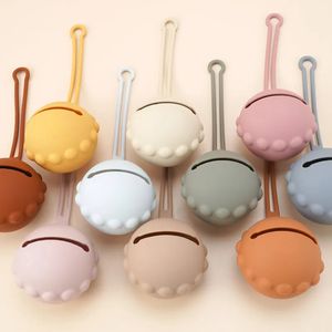 Other Baby Feeding Design NonToxic Essentials Soft Silicone Pacifier Holder Soother Container Box For Nipples Kids Teat Attachment 231025