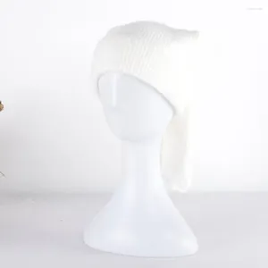 Beralar, kadınlar için kış sıcak örgü bere şapkası kulak tığ işi kafatası kapağı açık kayak şık