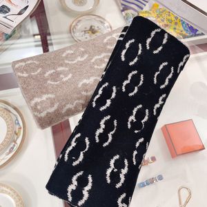 Winter New 100% Cashmere Knitted Scarf Luxury Design Four Brand Pashmina Christmas Girl Love Gift Accessories High Quality Fabric Scarves Size 30X180cm