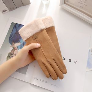 Beş Parmak Eldivenleri Kadın Kış Eldivenleri Sıcak Kadın Kürk Eldivenleri Tam Parmak Eldiven Talimat Rüzgar geçirmez Gants Hiver Femme Guantes Hediye CCC