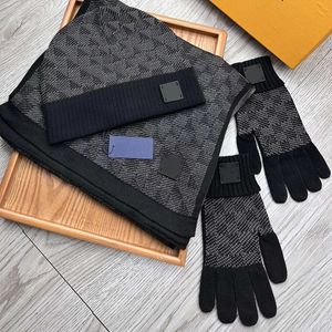 Tasarımcı Beanies Şapkalar Accanlar 3 Parça Takım Kış Erkek Kadınlar Scarf Beanie Sıcak Örme Yetişkin Kapak Şarjları Şapka Eşarpları Snapback Seda Eşarp Eldivenleri Setleri