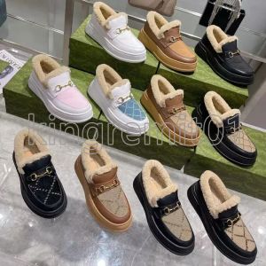 Tasarımcı Ayakkabı Kadın Spor Ayakkabı Arapça Seyahat Deri Yün Botlar Tembel Sıcak Yün Ayakkabı Platformu Spor Sneaker Kış Dış Moda Eğitmen