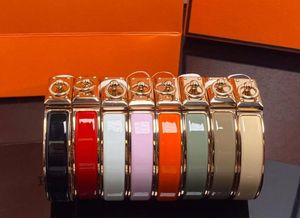 Dispositivos vestíveis pulseira de diamante estilo rígido gravado não ajustável com padrão floral pulseira de marca unissex prata/ouro rosa/ouro 18 cm presente T231
