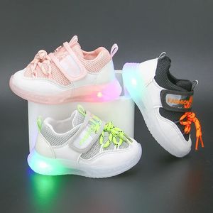Atletik Açık Moda Bahar Daireleri Tasarımcı Çocuk Aydınlık Parlayan Spor ayakkabıları LED Işık Botları Çocuklar Günlük Yanıp Sönen Ayakkabılar Kızlar 231030
