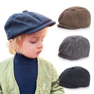 Pillows Kids Hat For Girl And Baby Boy Children Beret Caps Octagonal Clothes born P ography Props Child 231030