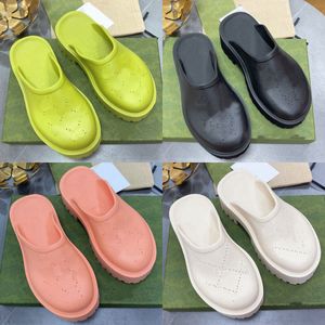 İtalya Lux Sandal 2023 Luxurys Tasarımcıları Sandalet Slaytlar Daireler Flip Flops Clogs Classic Floral Brocade Deri Kauçuk Platform Dişli Dipler Soafers