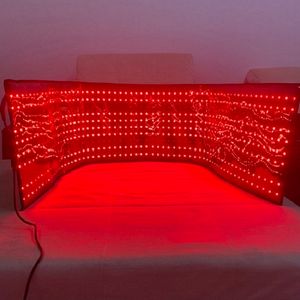 Le plus nouveau tapis de thérapie de lumière rouge de Massage d'enveloppe de poids lâche infrarouge de LED de corps entier de grande taille