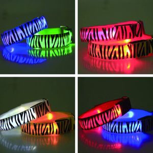 Jelly Glow Party Tedarik LED Hafif Bileklik parlıyor yanıp sönüyor yanıp sönen bileklik bilekliği sopa parti malzemeleri LED leopar bilek bandı 231030