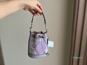 Tasarımcı Drawstring Çantalar Bayanlar Lüks Mini Narin Sevimli Kova Çantası Taro Mor Tote Çanta Yumuşak Orijinal Deri Cüzdan Çantası Kadın Moda Çantası