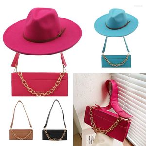 Beralar Fedoras Kadın Şapka Zinciri Gül Kırmızı Kutu Çantası Büyüleyici Moda Bayanlar Açık Seyahat Caz Kapağı Brim 9.5cm Toptan