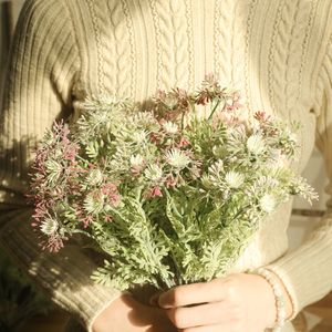 Sahte çiçek yeşillikleri kunstmatige kleine papatya wilde civciv xiaoyju ayet gras chrysant plastik bloem tuin bruiloft thuis kerst dekor j220906