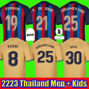Barcelonas Camisetas De Football Soccer Jersey ANSU FATI 2023 PEDRI Kun Aguero ADAMA FERRAN GRIEZMANN F. DE JONG DEST Shirt Men Kid Kit TOPS