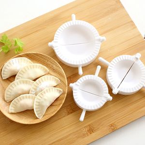 3PCS DIY Dumplings Maker Tool Plastic jiaozi плесень 3 размера пельмени плесени